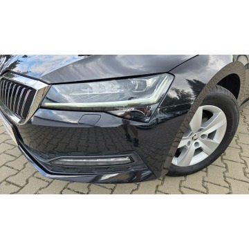 Skoda Superb  Sedan/Limuzyna 2022,  1.5 benzyna, automat - Na sprzedaż za 66 912 zł - Siedlce - zdjęcie 2