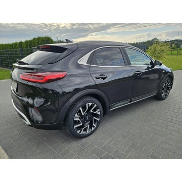 Kia XCeed  Hatchback 2022,  1.5 benzyna - Na sprzedaż za 76 900 zł - Liszki - zdjęcie 4