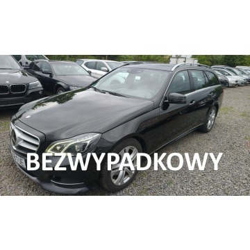 Mercedes - Benz E-klasa  Kombi 2013,  2.0 benzyna, automat - Na sprzedaż za 39 900 zł - Szczecin - zdjęcie 1