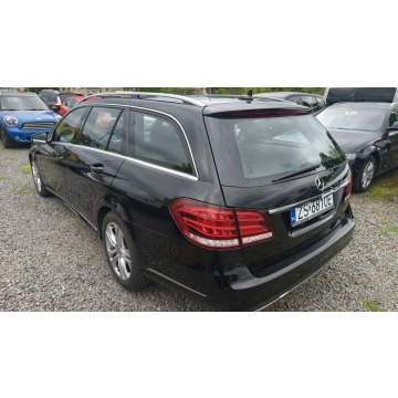 Mercedes - Benz E-klasa  Kombi 2013,  2.0 benzyna, automat - Na sprzedaż za 39 900 zł - Szczecin - zdjęcie 3