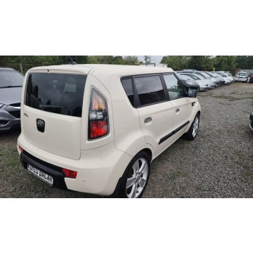Kia Soul  SUV 2010,  1.6 benzyna - Na sprzedaż za 18 900 zł - Szczecin - zdjęcie 3