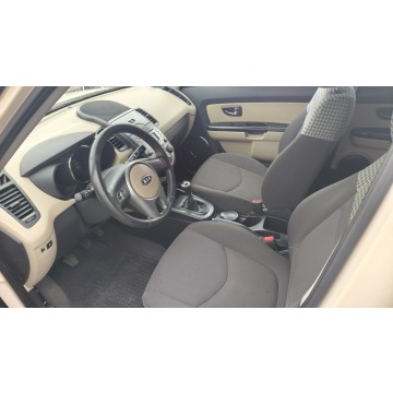 Kia Soul  SUV 2010,  1.6 benzyna - Na sprzedaż za 18 900 zł - Szczecin - zdjęcie 9