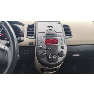 Kia Soul  SUV 2010,  1.6 benzyna - Na sprzedaż za 18 900 zł - Szczecin - zdjęcie 10