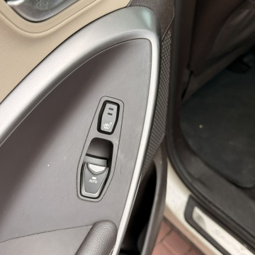 Hyundai Santa Fe  SUV 2012,  2.2 diesel, automat - Na sprzedaż za 34 800 zł - Sade Budy - zdjęcie 8
