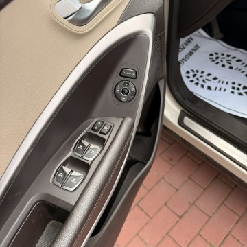 Hyundai Santa Fe  SUV 2012,  2.2 diesel, automat - Na sprzedaż za 34 800 zł - Sade Budy - zdjęcie 12