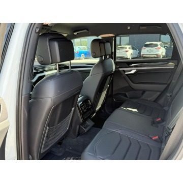 Volkswagen Touareg  SUV 2024,  3.0 diesel, automat - Na sprzedaż za 99 900 zł - Sośnicowice - zdjęcie 12