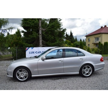 Mercedes - Benz E-klasa  Sedan/Limuzyna 2003,  5.4 benzyna, automat - Na sprzedaż za 69 000 zł - Łuków - zdjęcie 2