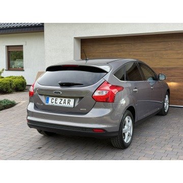 Ford Focus  Hatchback 2012,  1.0 benzyna - Na sprzedaż za 16 900 zł - Konradów - zdjęcie 4