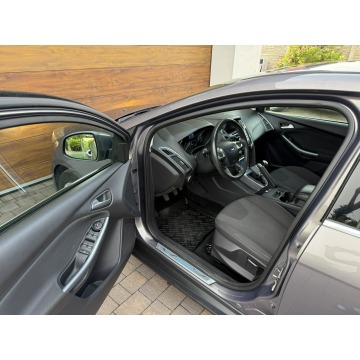 Ford Focus  Hatchback 2012,  1.0 benzyna - Na sprzedaż za 16 900 zł - Konradów - zdjęcie 7
