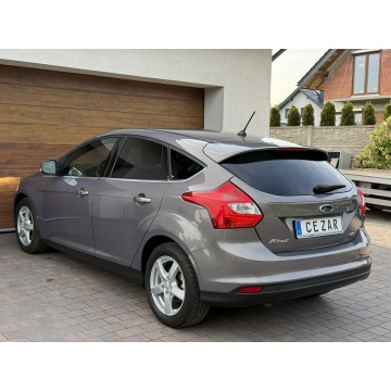 Ford Focus  Hatchback 2012,  1.0 benzyna - Na sprzedaż za 16 900 zł - Konradów - zdjęcie 6