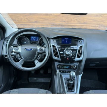 Ford Focus  Hatchback 2012,  1.0 benzyna - Na sprzedaż za 16 900 zł - Konradów - zdjęcie 9
