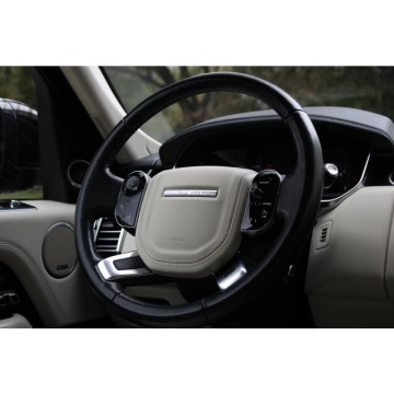 Land Rover Range Rover  Terenowy 2018,  4.4 diesel, automat - Na sprzedaż za 234 999 zł - Warszawa - zdjęcie 8