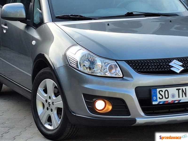 Suzuki SX4  Hatchback 2010,  1.6 benzyna - Na sprzedaż za 29 900 zł - Olsztyn