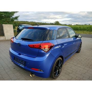 Hyundai i20  Hatchback 2018,  1.2 benzyna - Na sprzedaż za 37 900 zł - Burzenin - zdjęcie 6