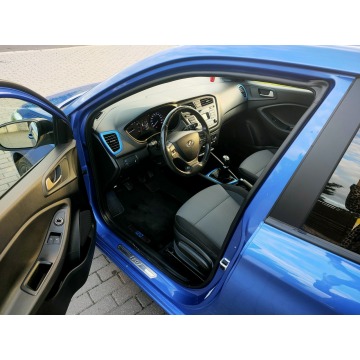 Hyundai i20  Hatchback 2018,  1.2 benzyna - Na sprzedaż za 37 900 zł - Burzenin - zdjęcie 9