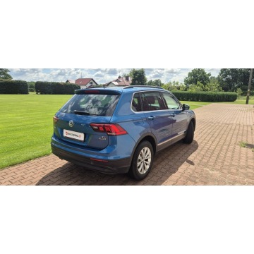 Volkswagen Tiguan  SUV 2017,  1.4 benzyna, automat - Na sprzedaż za 68 800 zł - Paproć - zdjęcie 8
