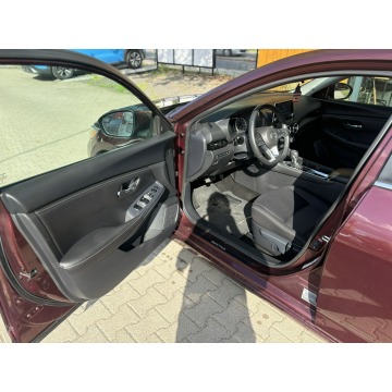 Nissan Sentra  Sedan/Limuzyna 2023,  2.0 benzyna, automat - Na sprzedaż za 84 900 zł - Poznań - zdjęcie 7
