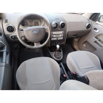 Ford Fusion  Hatchback 2003,  1.6 benzyna - Na sprzedaż za 6 300,00 zł - Toruń - zdjęcie 6