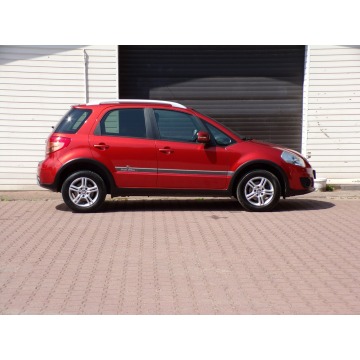 Suzuki SX4  SUV 2013,  1.6 benzyna - Na sprzedaż za 25 900 zł - Mikołów - zdjęcie 4