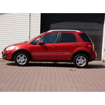 Suzuki SX4  SUV 2013,  1.6 benzyna - Na sprzedaż za 25 900 zł - Mikołów - zdjęcie 10