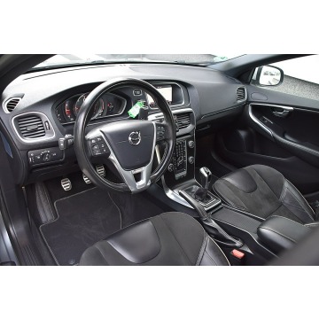 Volvo V40  Hatchback 2018,  2.0 diesel - Na sprzedaż za 47 900 zł - Nowe Kucice - zdjęcie 5