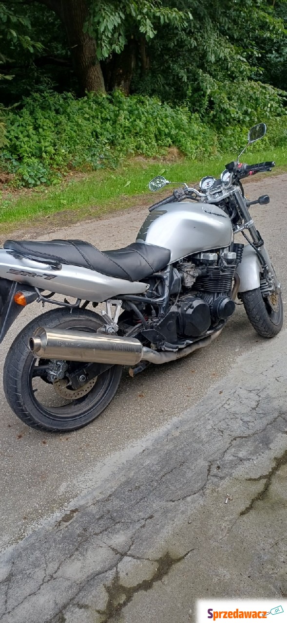 Kawasaki zr 7 2003