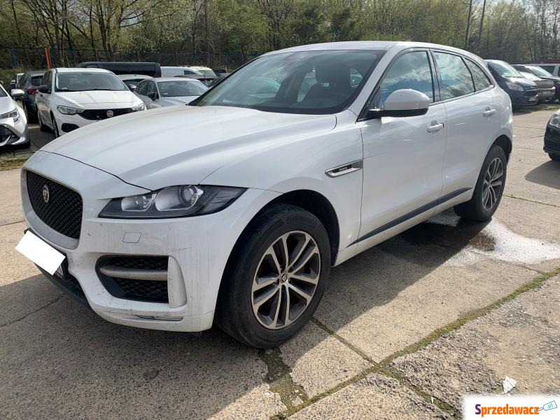 Jaguar F-PACE 2017