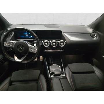 Mercedes - Benz GLA-klasa  Hatchback 2020,  1.3 benzyna, automat - Na sprzedaż za 110 085 zł - Komorniki - zdjęcie 9