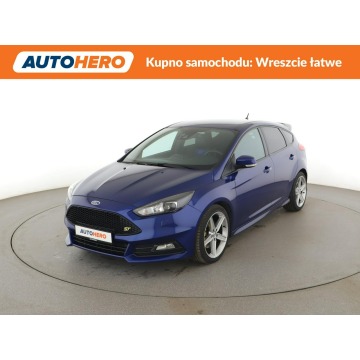 Ford Focus - bixenon/LED Recaro klima auto grzane fotele i kierownica grzana szyba