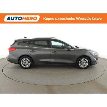Ford Focus  Kombi 2020,  2.0 diesel, automat - Na sprzedaż za 50 500 zł - Warszawa - zdjęcie 9