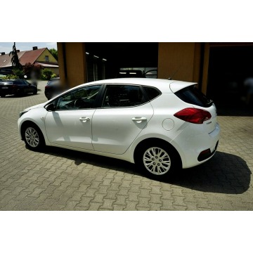 Kia Ceed  Hatchback 2016,  1.4 diesel - Na sprzedaż za 26 800 zł - Płock - zdjęcie 3