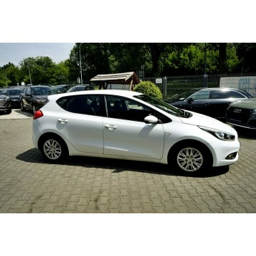Kia Ceed  Hatchback 2016,  1.4 diesel - Na sprzedaż za 26 800 zł - Płock - zdjęcie 8
