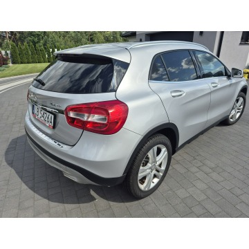 Mercedes - Benz GLA-klasa  SUV 2016,  2.0 benzyna, automat - Na sprzedaż za 64 900 zł - Drelów - zdjęcie 4