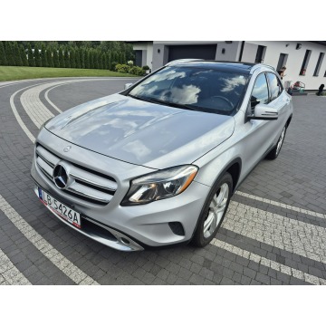 Mercedes - Benz GLA-klasa  SUV 2016,  2.0 benzyna, automat - Na sprzedaż za 64 900 zł - Drelów - zdjęcie 12