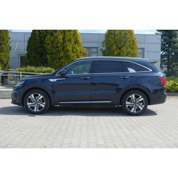 Kia Sorento  SUV 2023,  1.6 hybryda, automat - Na sprzedaż za 157 900 zł - Pęcice - zdjęcie 3