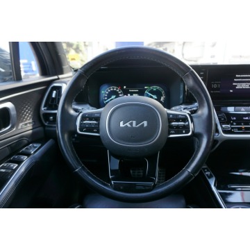 Kia Sorento  SUV 2023,  1.6 hybryda, automat - Na sprzedaż za 157 900 zł - Pęcice - zdjęcie 10