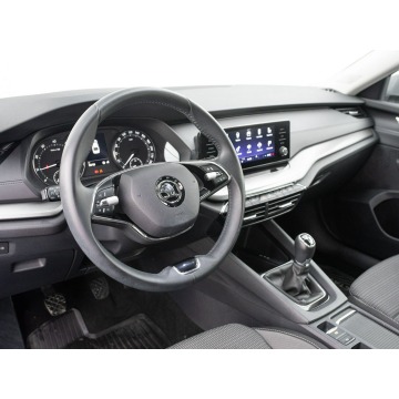 Skoda Octavia  Sedan/Limuzyna 2023,  1.5 benzyna - Na sprzedaż za 82 700 zł - Gdańsk - zdjęcie 6