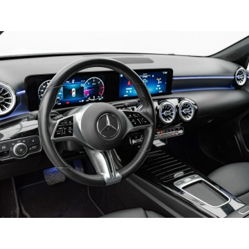 Mercedes - Benz A-klasa  Sedan/Limuzyna 2023,  2.0 diesel, automat - Na sprzedaż za 120 800 zł - Gdańsk - zdjęcie 6