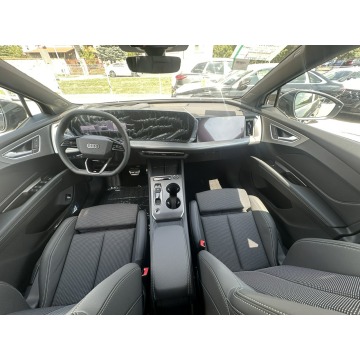 Audi Q4  SUV 2026 elektryczny, automat - Na sprzedaż za 248 247 zł - Radom - zdjęcie 9