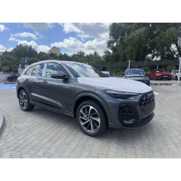 Audi Q5  SUV 2026,  2.0 diesel, automat - Na sprzedaż za 275 655 zł - Radom - zdjęcie 5