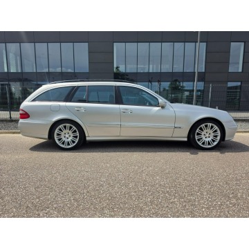 Mercedes - Benz E-klasa  Kombi 2003,  3.2 diesel, automat - Na sprzedaż za 18 900 zł - Pabianice - zdjęcie 4