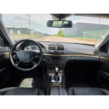 Mercedes - Benz E-klasa  Kombi 2003,  3.2 diesel, automat - Na sprzedaż za 18 900 zł - Pabianice - zdjęcie 10