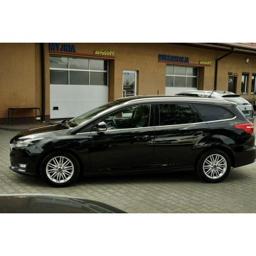 Ford Focus  Kombi 2018,  1.5 diesel - Na sprzedaż za 26 600 zł - Płock - zdjęcie 2