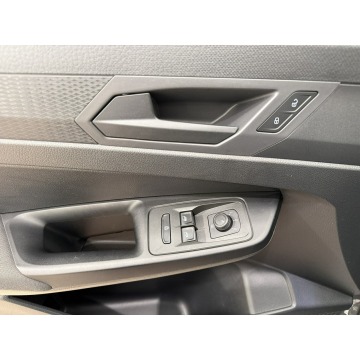 Volkswagen Caddy  Kombi 2023,  1.5 benzyna, automat - Na sprzedaż za 99 900 zł - Warszawa - zdjęcie 12