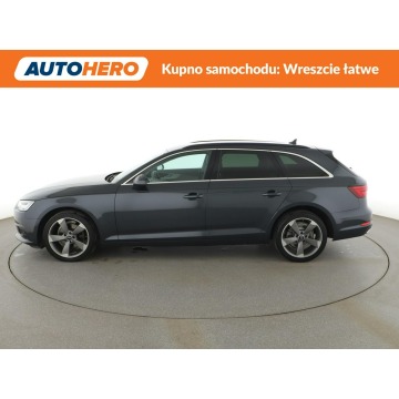 Audi A4  Kombi 2019,  2.0 diesel, automat - Na sprzedaż za 69 500 zł - Warszawa - zdjęcie 2
