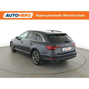 Audi A4  Kombi 2019,  2.0 diesel, automat - Na sprzedaż za 69 500 zł - Warszawa - zdjęcie 4