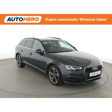 Audi A4  Kombi 2019,  2.0 diesel, automat - Na sprzedaż za 69 500 zł - Warszawa - zdjęcie 10