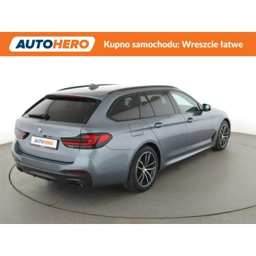 BMW Seria 5  Kombi 2021,  2.0 diesel, automat - Na sprzedaż za 120 900 zł - Warszawa - zdjęcie 7