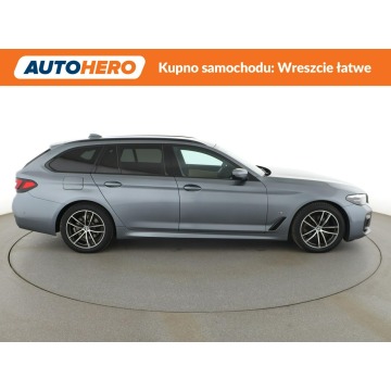 BMW Seria 5  Kombi 2021,  2.0 diesel, automat - Na sprzedaż za 120 900 zł - Warszawa - zdjęcie 9