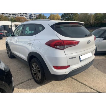 Hyundai Tucson  Terenowy 2018,  1.6 benzyna - Na sprzedaż za 76 999 zł - Warszawa - zdjęcie 4